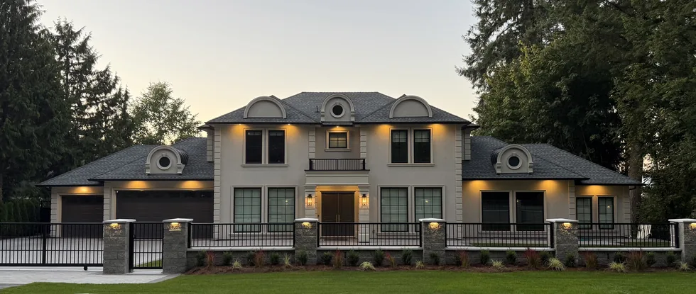 A custom high-value home in White Rock, BC at dusk